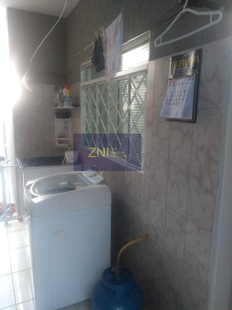 Casa à venda com 3 quartos, 175m² - Foto 7