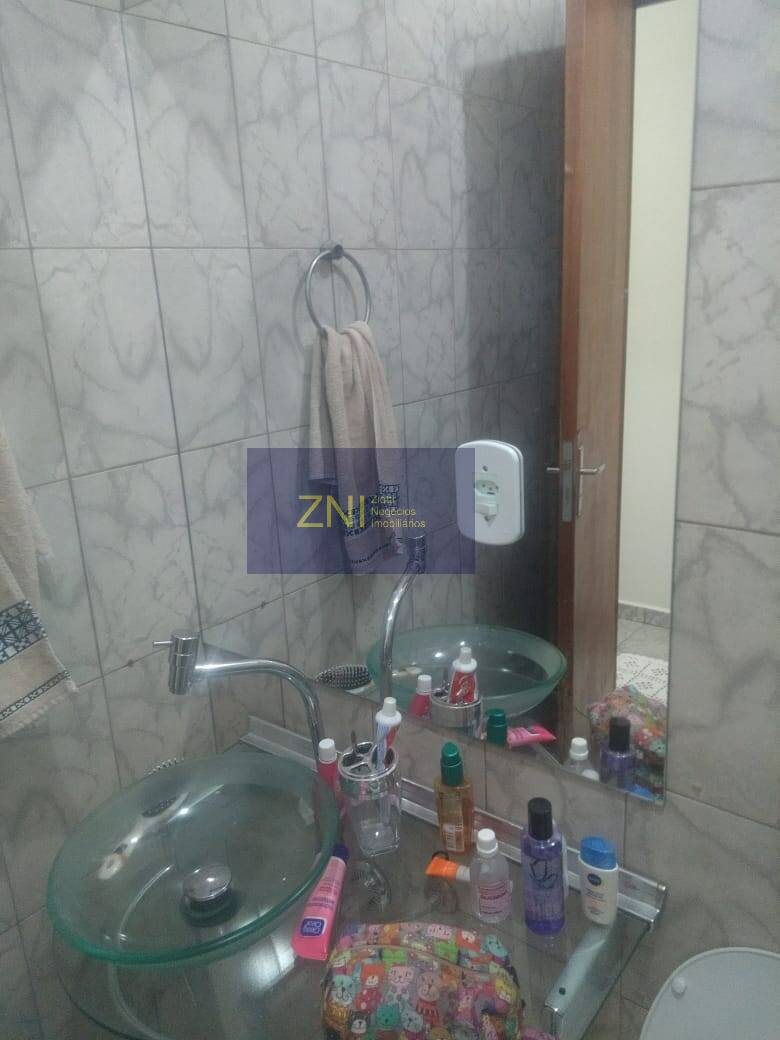 Casa à venda com 3 quartos, 175m² - Foto 14