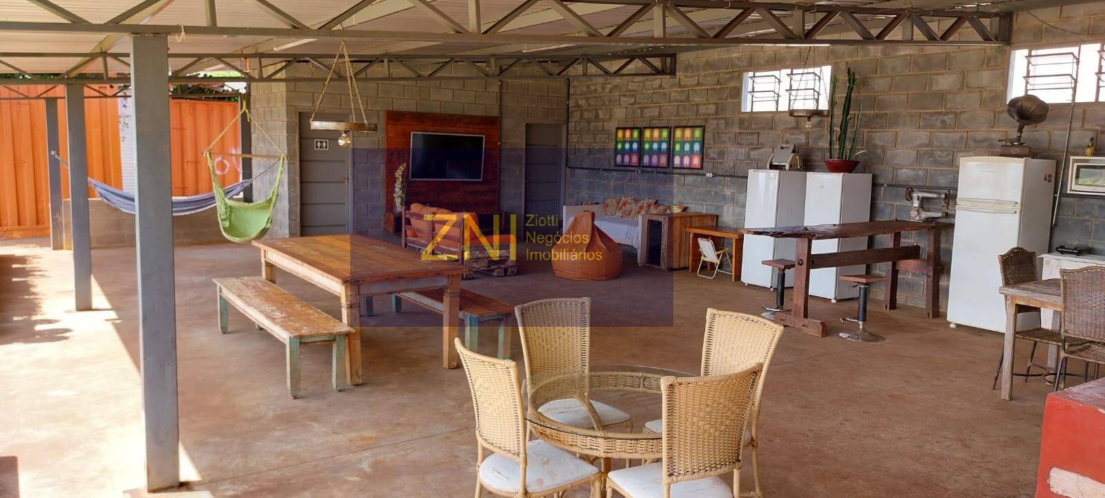 Sítio, 4 quartos, 3000 m² - Foto 2
