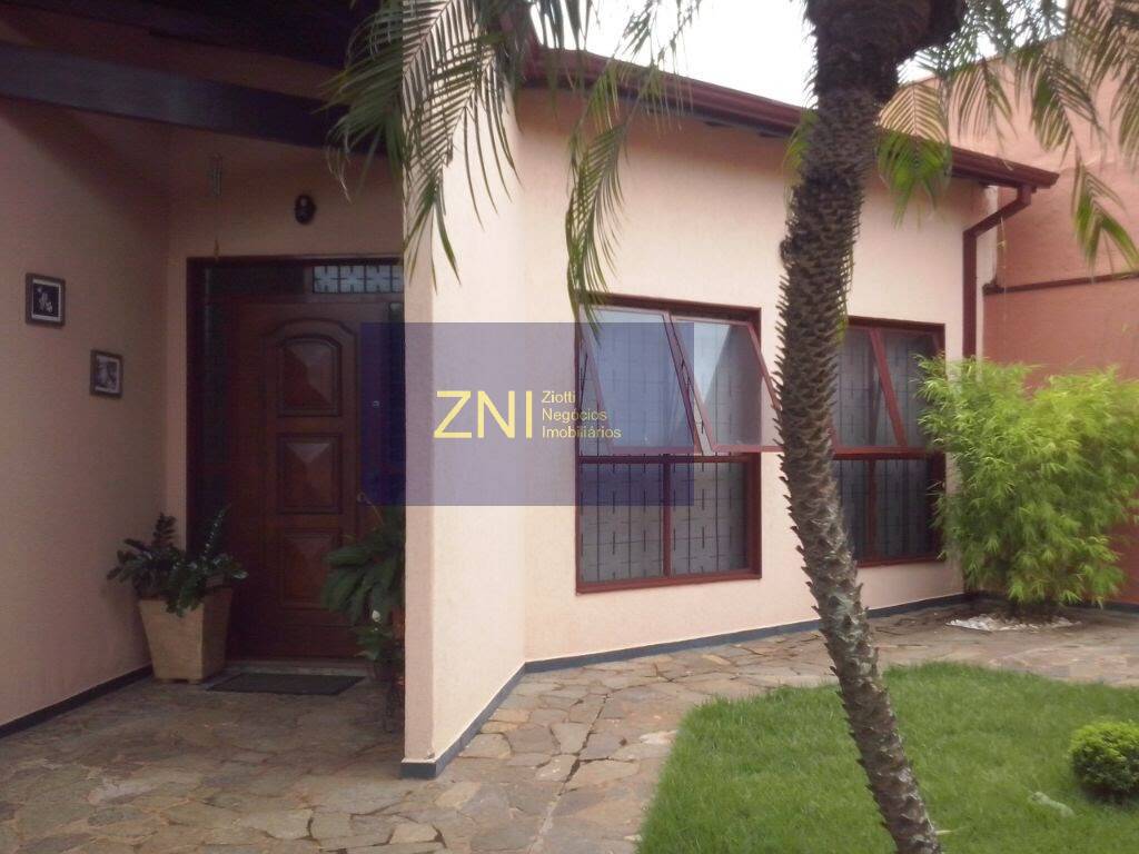 Casa, 3 quartos, 250 m² - Foto 1