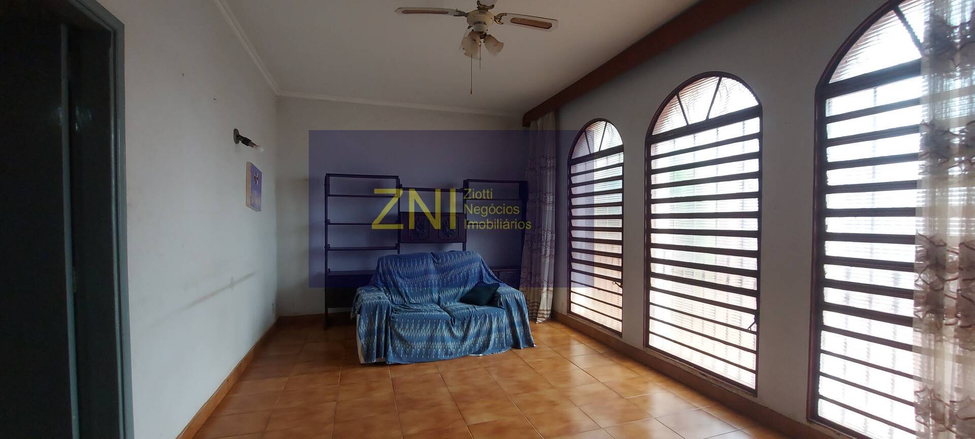 Casa, 3 quartos, 253 m² - Foto 1