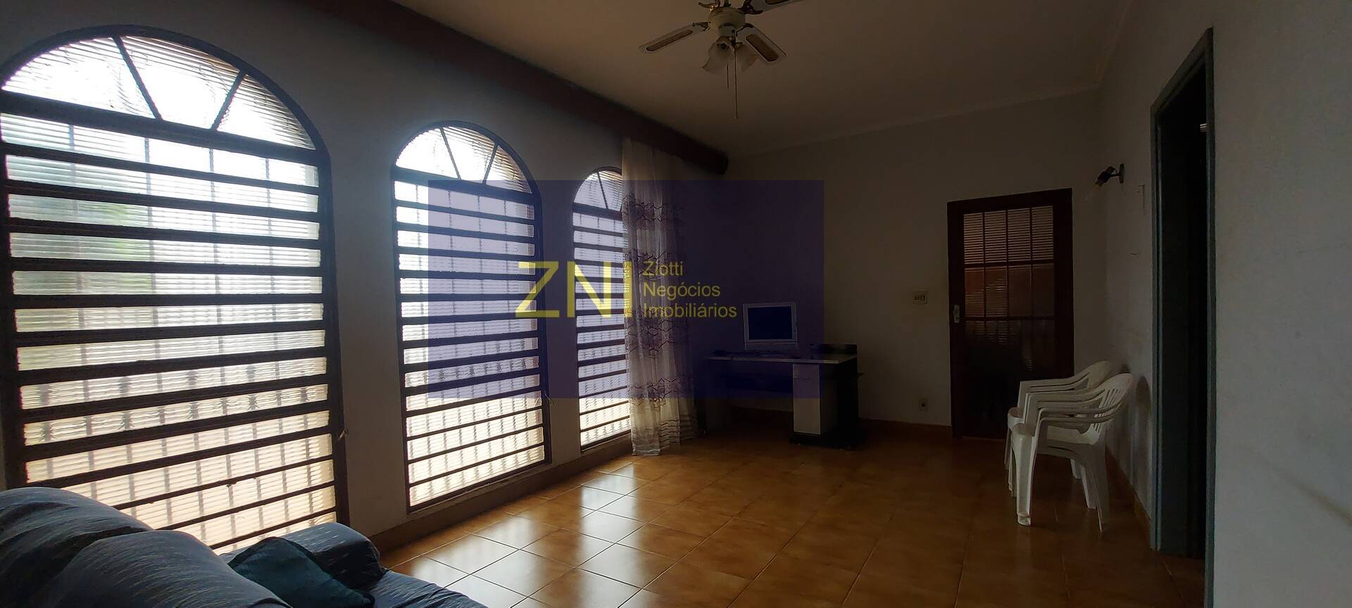 Casa, 3 quartos, 253 m² - Foto 2