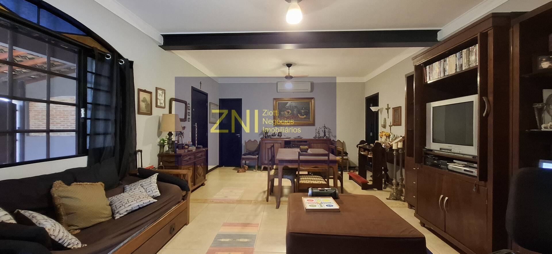 Casa, 3 quartos, 840 m² - Foto 2