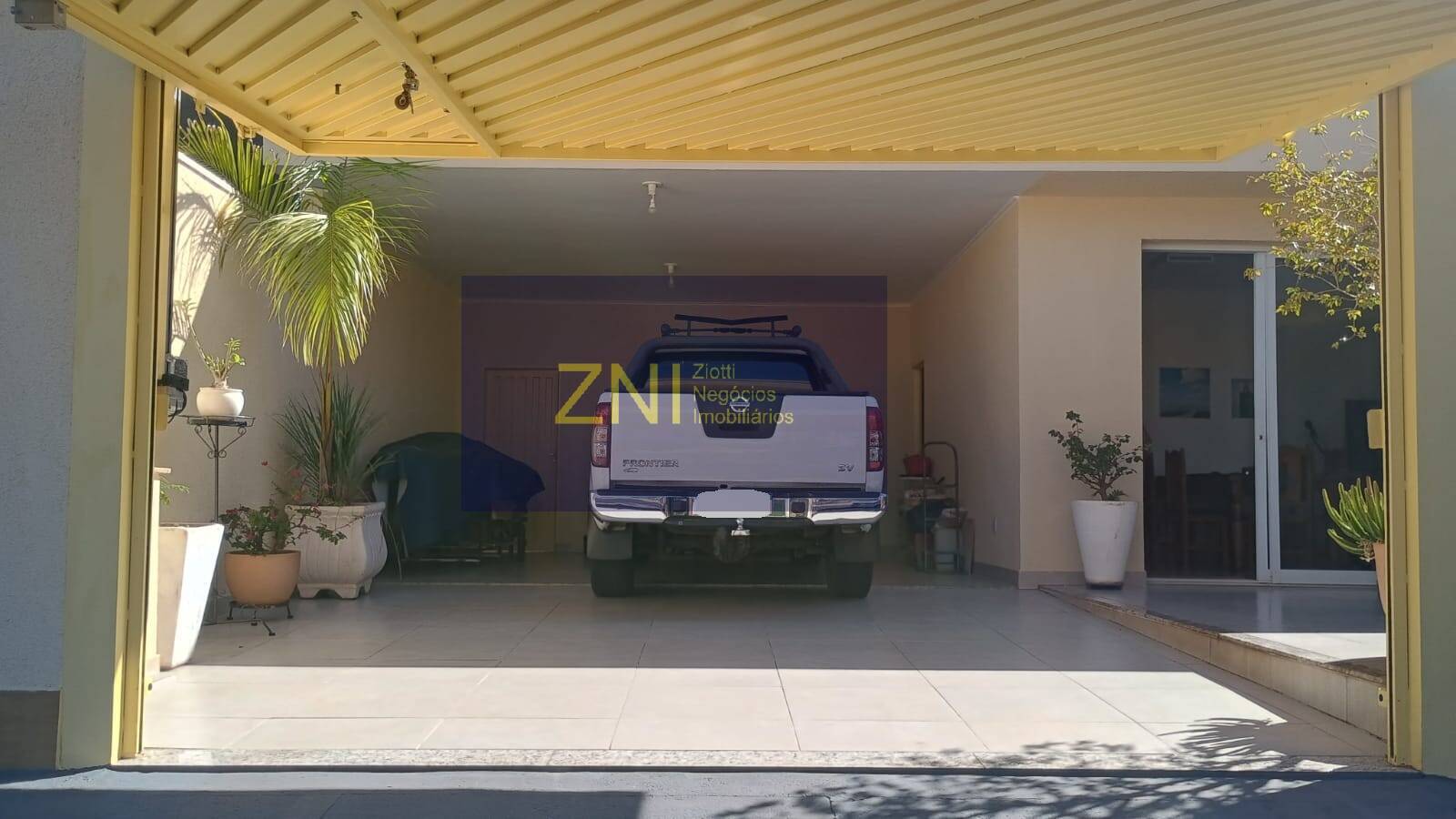 Casa, 3 quartos, 300 m² - Foto 1