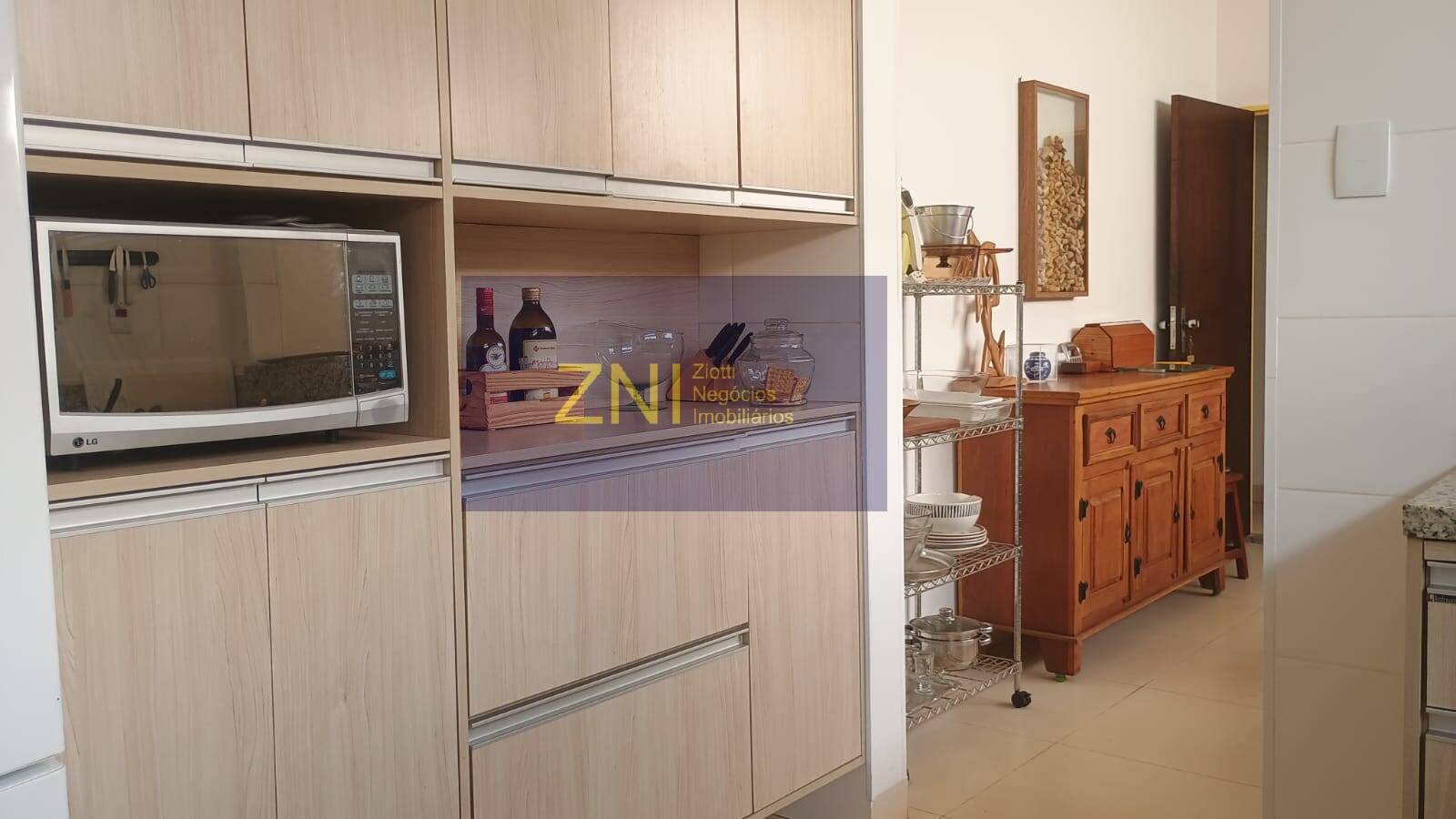 Casa, 3 quartos, 300 m² - Foto 11