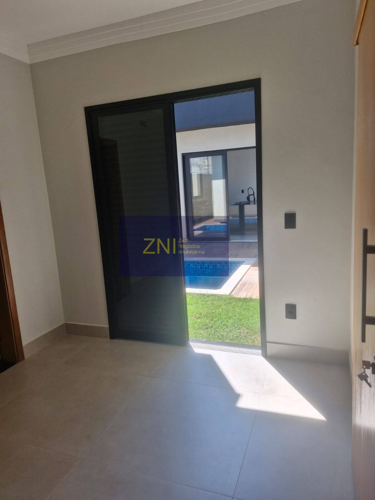 Casa, 3 quartos, 250 m² - Foto 12