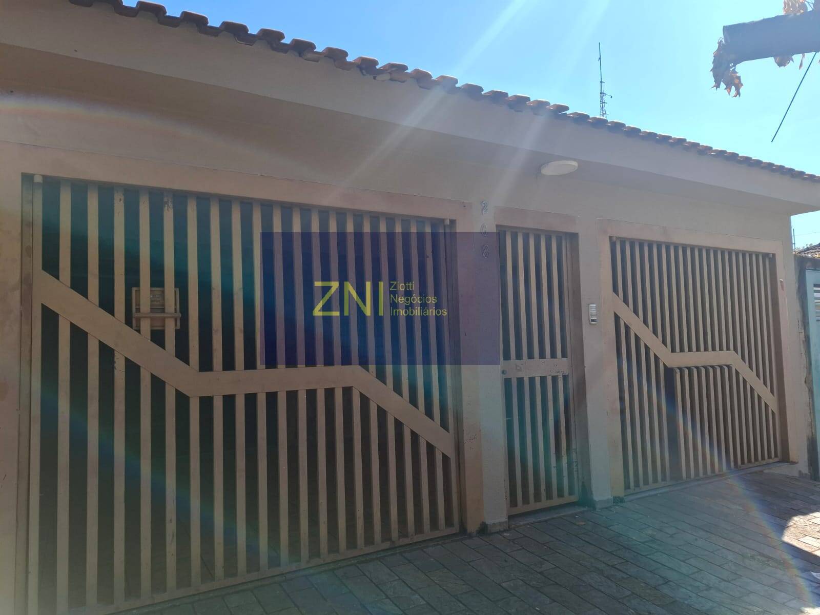 Casa, 3 quartos, 174 m² - Foto 1