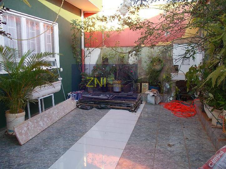 Casa, 3 quartos, 200 m² - Foto 2